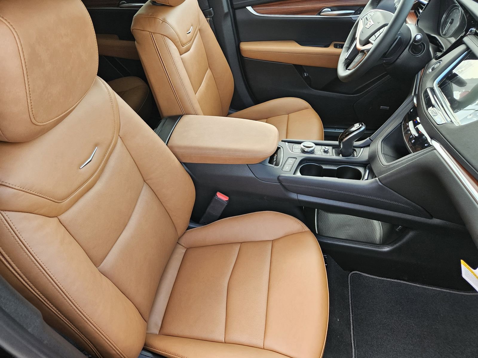 New 2026 Cadillac XT5 Premium Luxury image 16