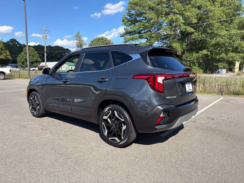 Certified 2024 Kia Seltos SX w/ SX Sunroof Package AWD/4WD image 7