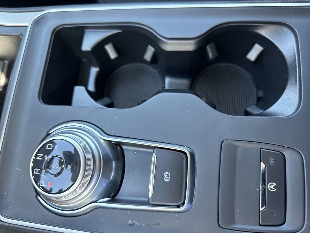 New 2024 Ford Edge SE w/ Black Appearance Package image 30