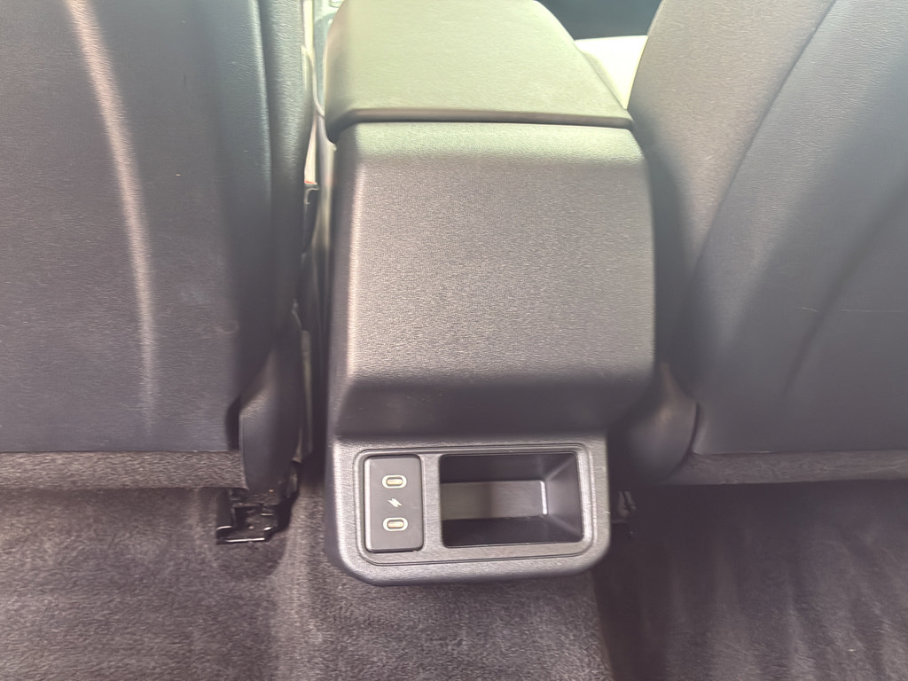 Used 2025 Kia K4 FWD image 24
