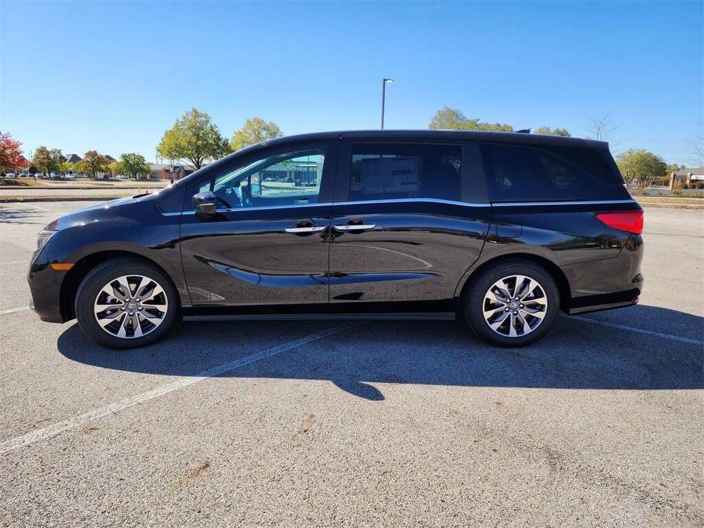 Certified 2024 Honda Odyssey EX-L image 11