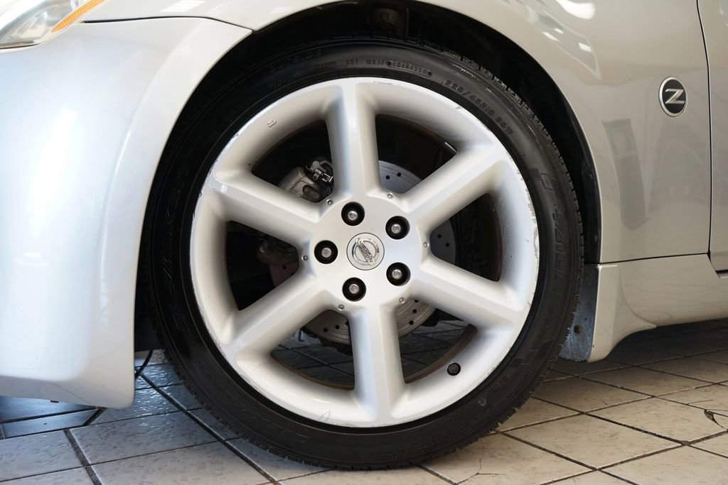 Used 2004 Nissan 350Z Touring RWD image 51