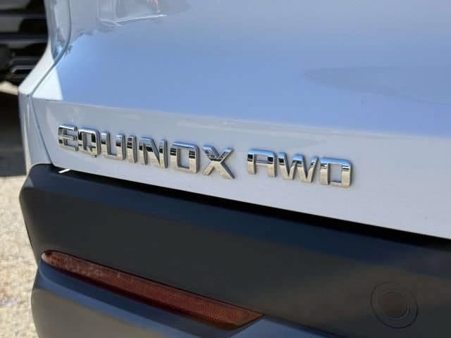 Used 2026 Chevrolet Equinox LT w/ Convenience Package II AWD/4WD image 7