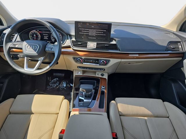 Used 2024 Audi Q5 e Premium w/ Convenience Package AWD/4WD image 10