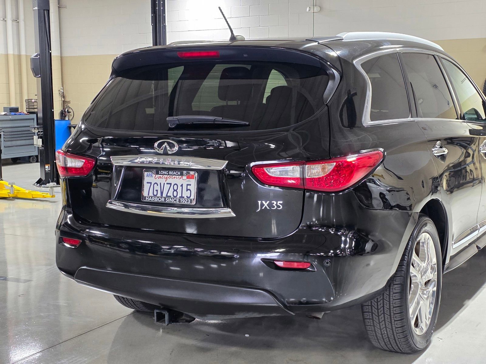 Used 2013 INFINITI JX35 FWD w/ Premium Pkg image 11
