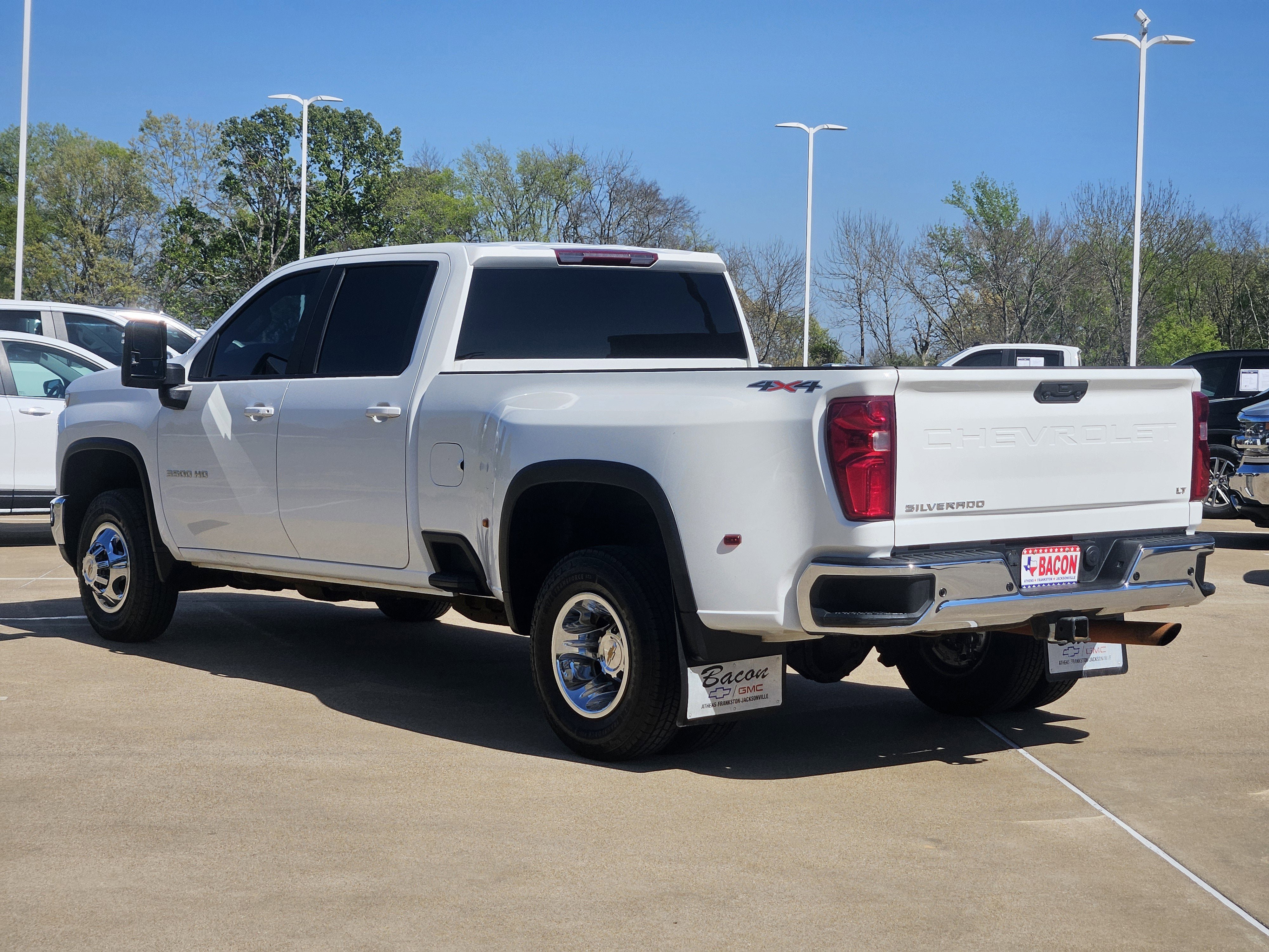 Used 2024 Chevrolet Silverado 3500 LT w/ Convenience Package image 4