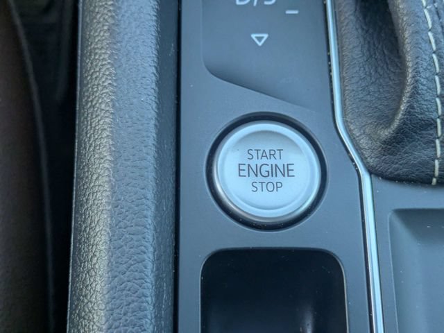 Used 2023 Volkswagen Atlas SE w/ Black Wheel Package FWD image 32