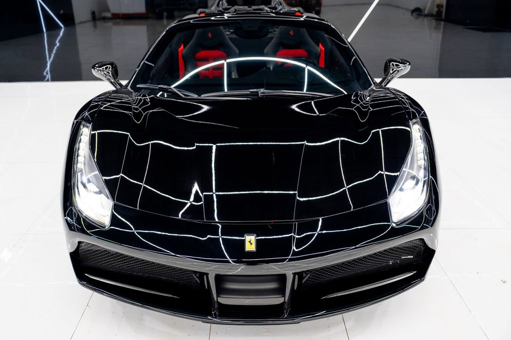 Used 2019 Ferrari 488 Spider image 9