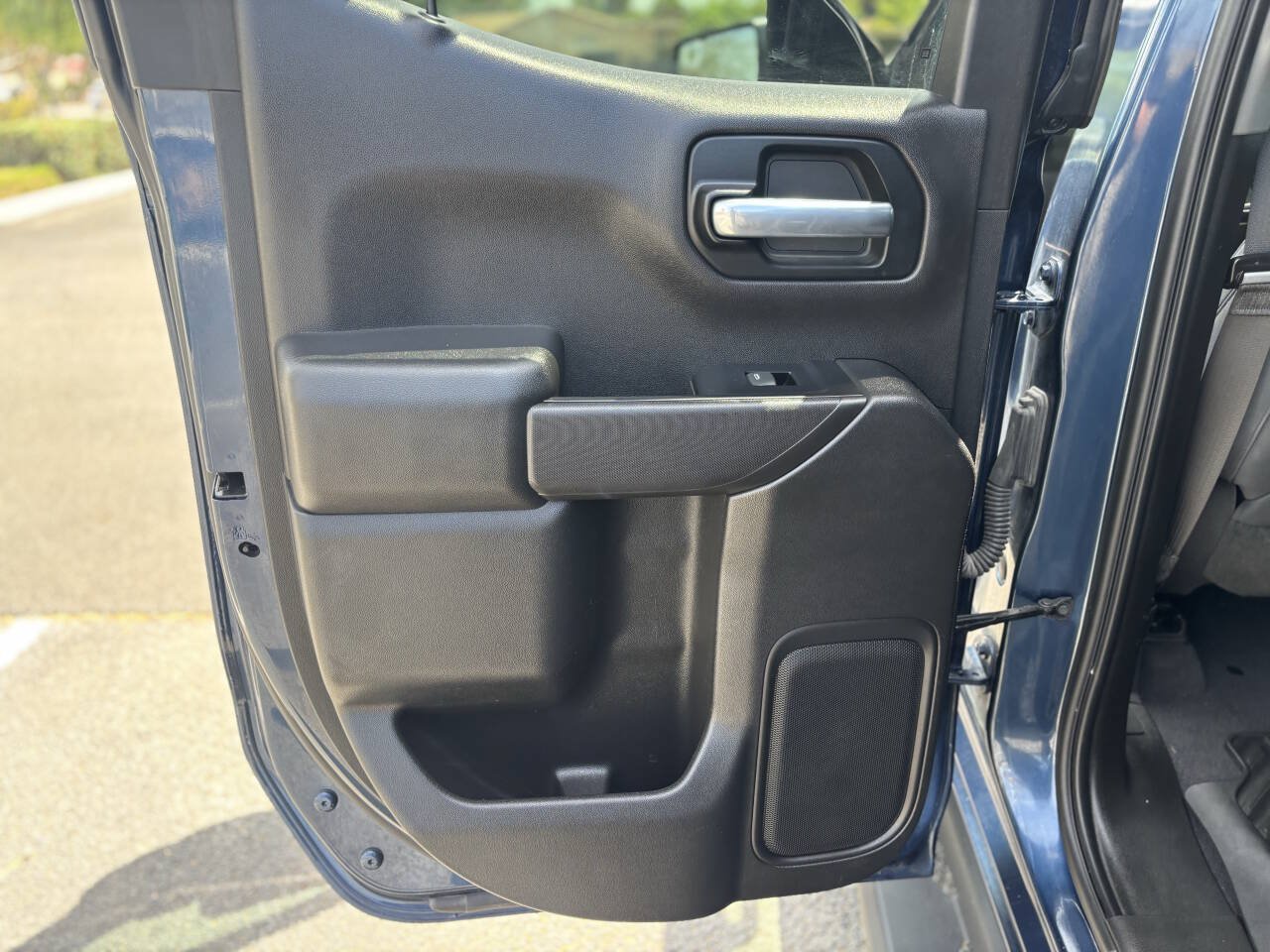 Used 2019 Chevrolet Silverado 1500 LT w/ All-Star Edition RWD image 17