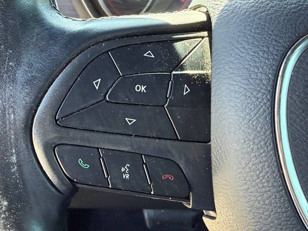 Used 2018 Dodge Challenger SXT RWD image 13