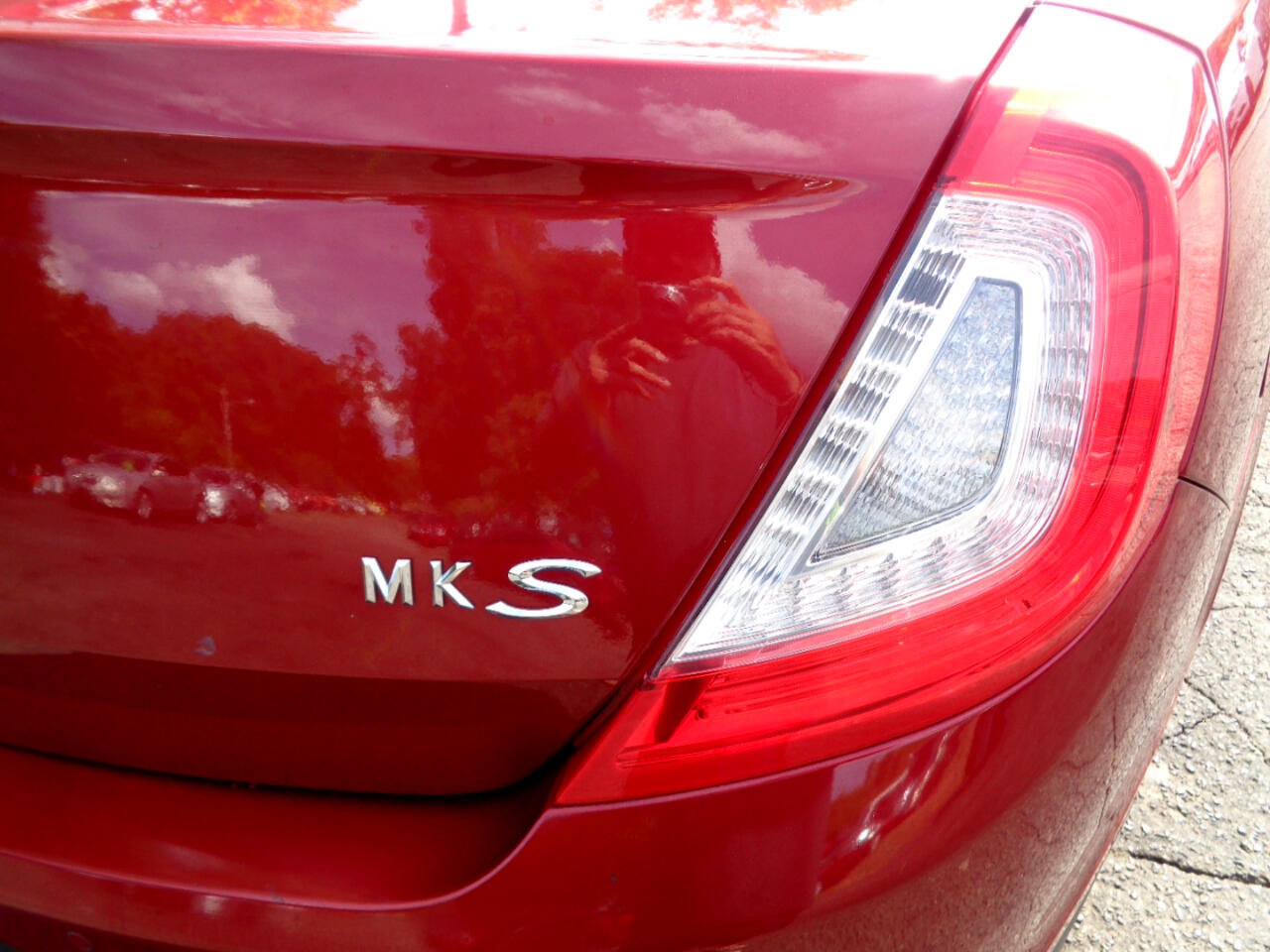 Used 2014 Lincoln MKS image 14