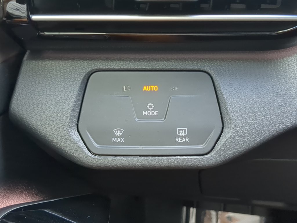 Certified 2023 Volkswagen ID.4 Pro RWD image 26