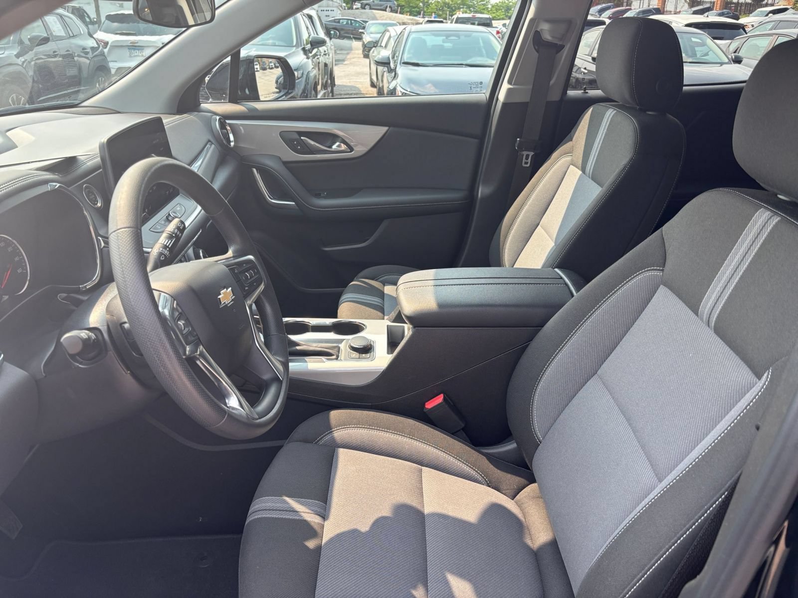 Used 2026 Chevrolet Blazer LT FWD image 26