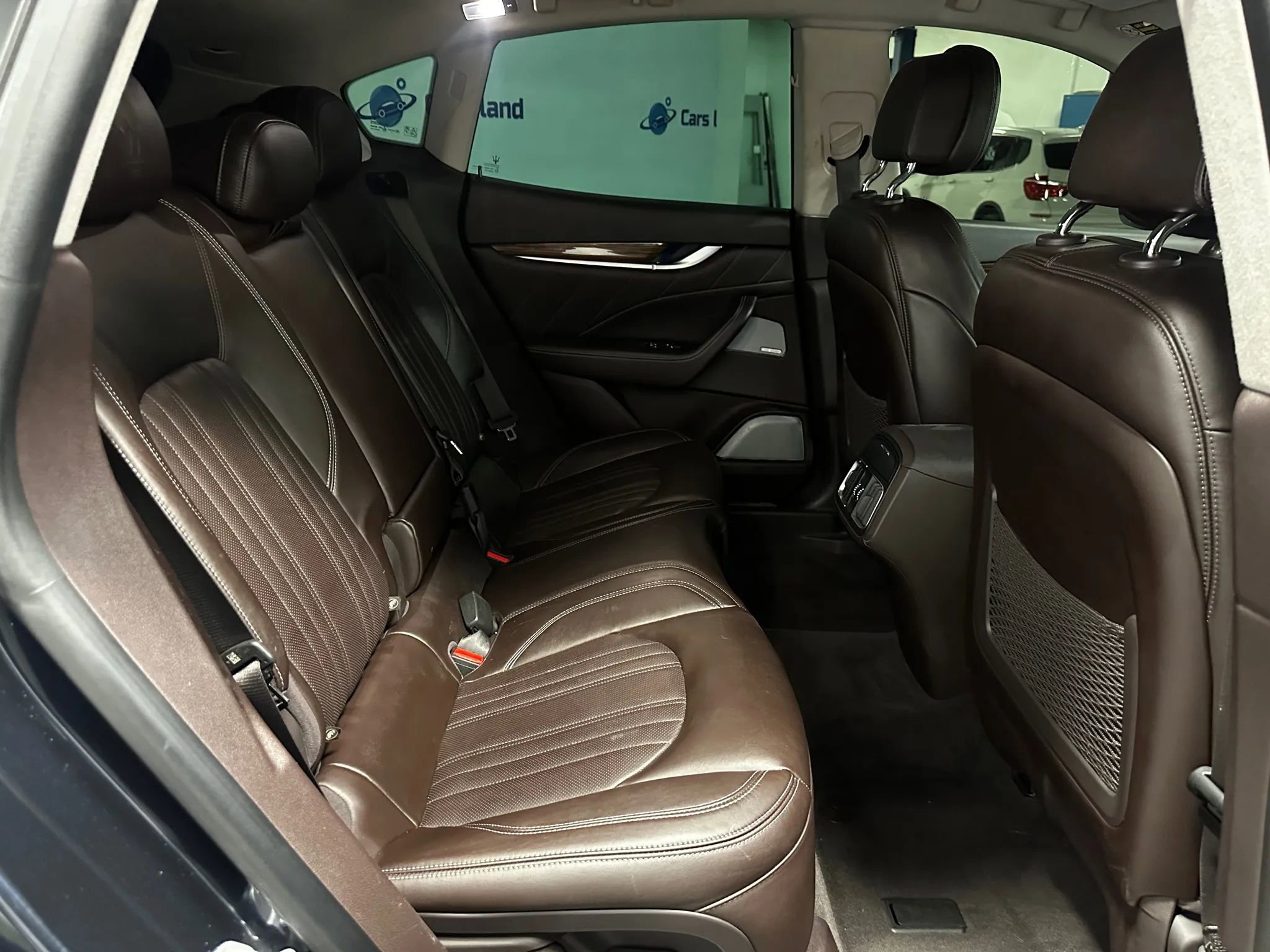 Used 2019 Maserati Levante GranLusso AWD/4WD image 21