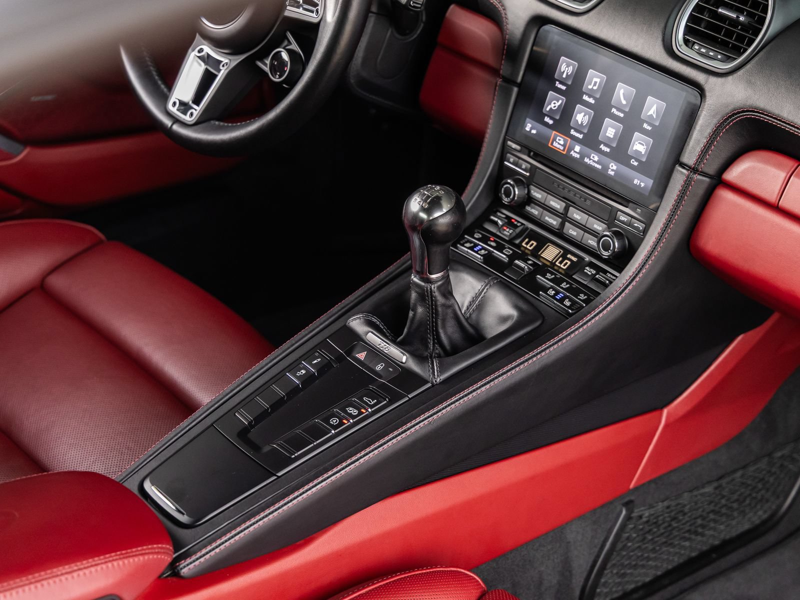 Certified 2018 Porsche 718 Cayman GTS RWD image 35