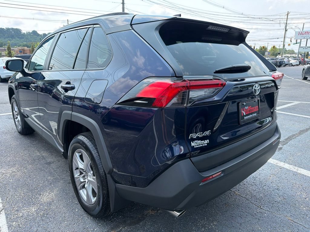 Used 2025 Toyota RAV4 XLE w/ Convenience Package FWD image 5