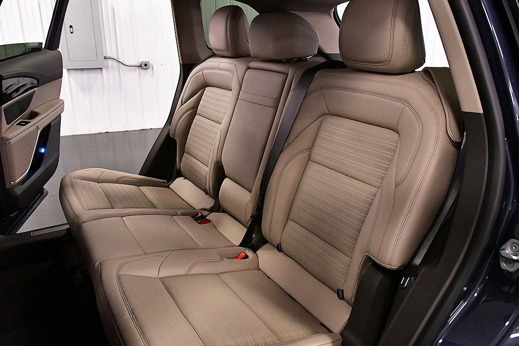 Used 2024 Lincoln Nautilus Reserve image 28