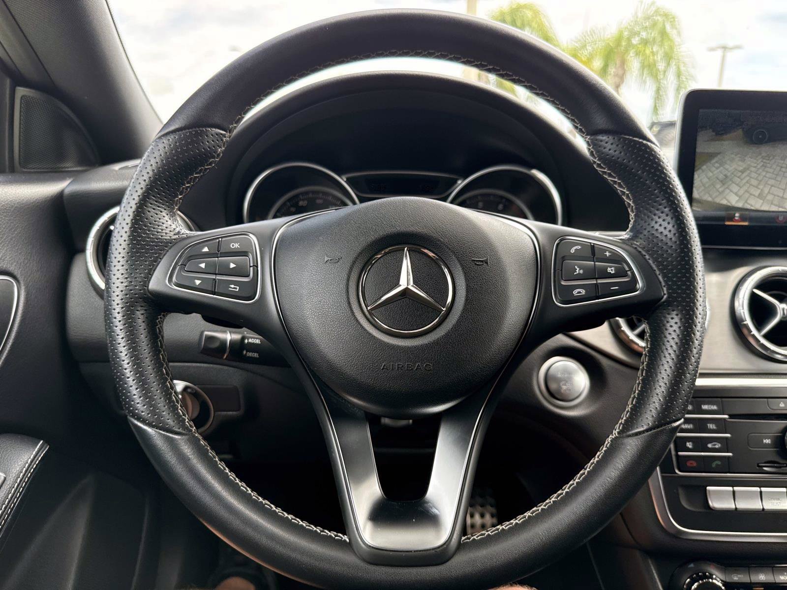 Used 2017 Mercedes-Benz CLA 250 image 28