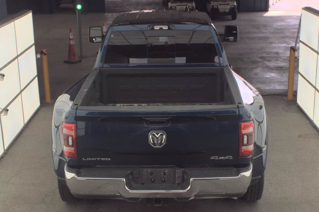 Used 2024 RAM 3500 Limited AWD/4WD image 13