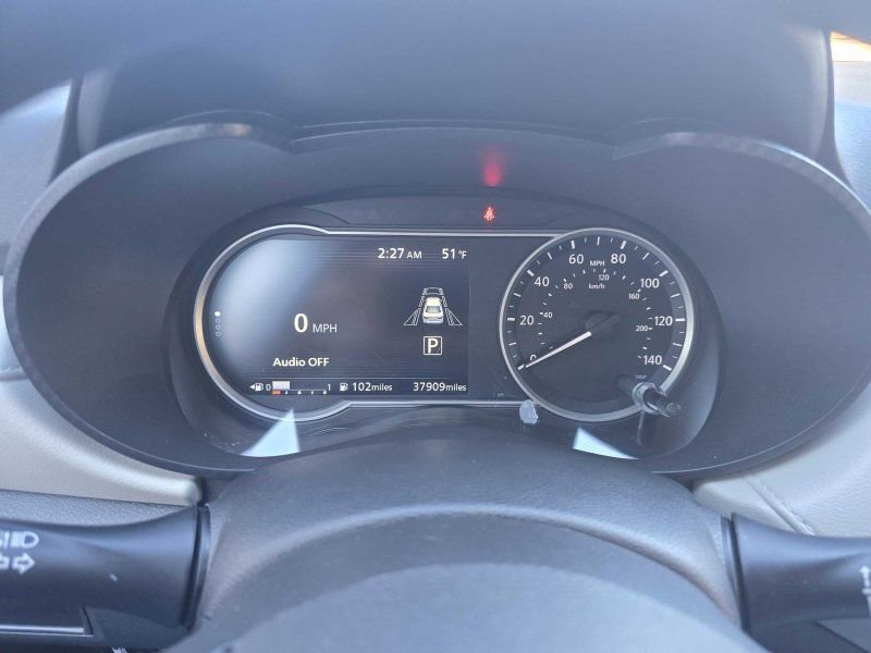 Used 2021 Nissan Versa SV image 19