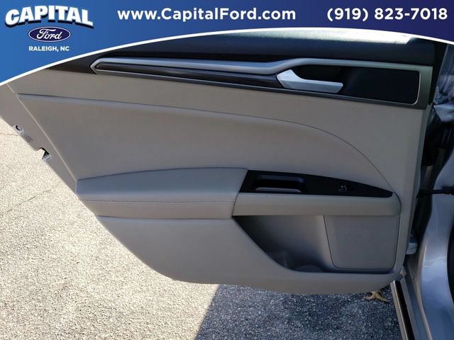 Used 2019 Ford Fusion SEL FWD image 34