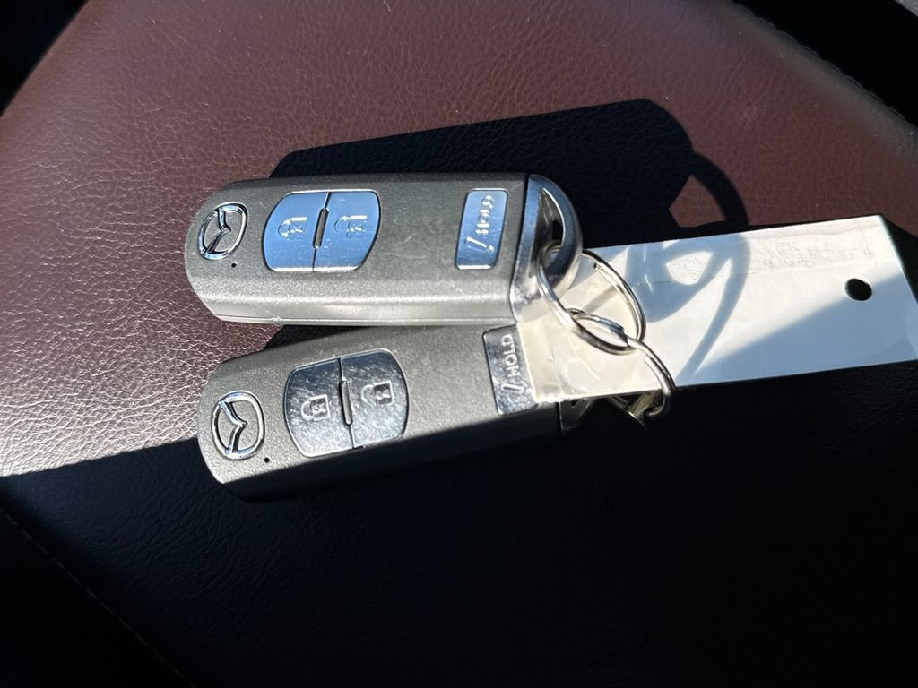 Used 2018 MAZDA MAZDA3 Grand Touring image 29