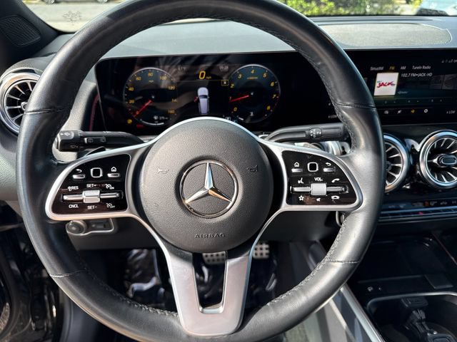 Used 2022 Mercedes-Benz GLB 250 4MATIC image 16