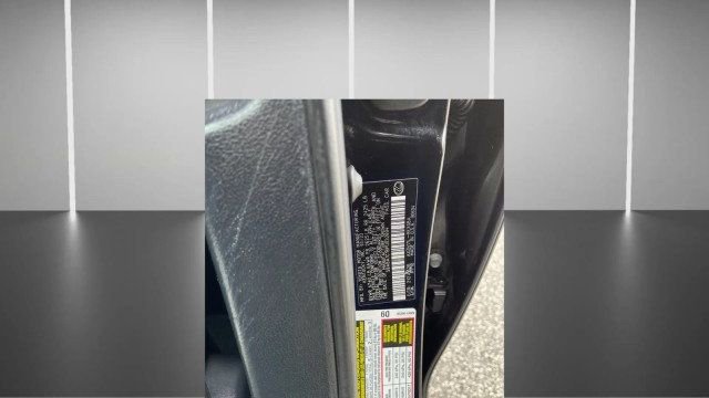 Used 2023 Lexus ES 300h F Sport image 18