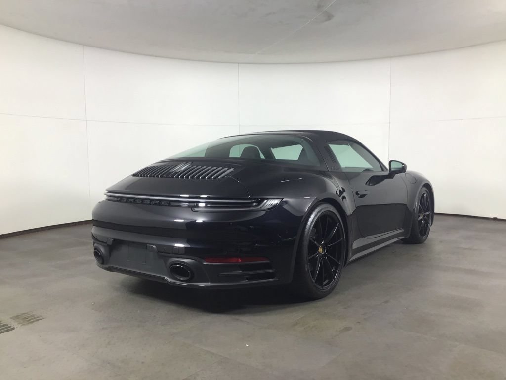 Certified 2024 Porsche 911 Targa 4 AWD/4WD image 7