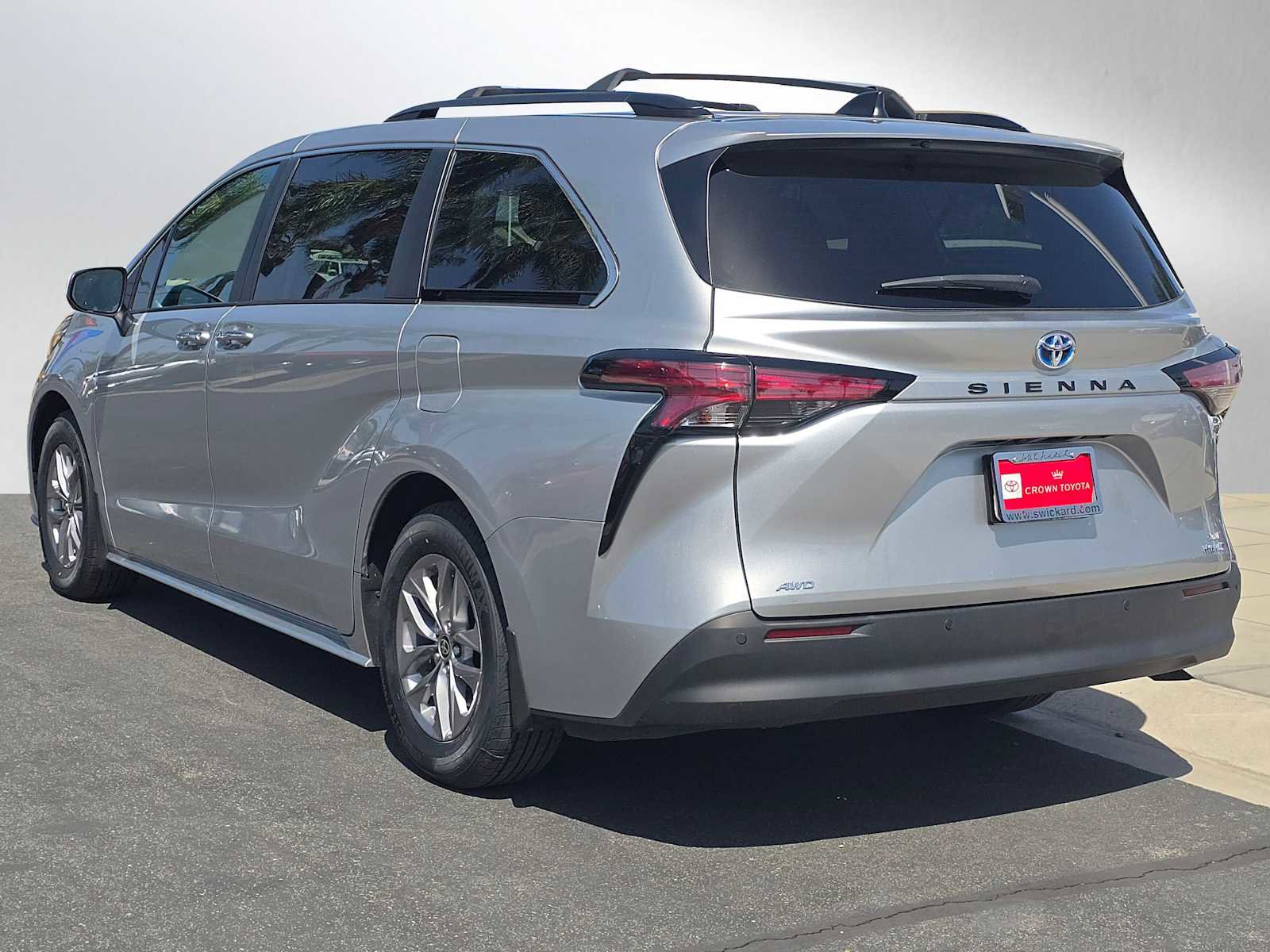 Used 2022 Toyota Sienna XLE w/ XLE Plus Package image 5