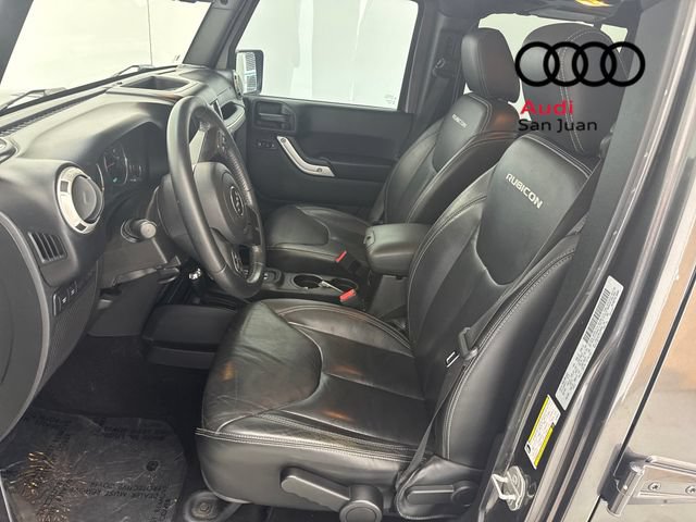 Used 2017 Jeep Wrangler Unlimited Rubicon w/ Connectivity Group AWD/4WD image 31