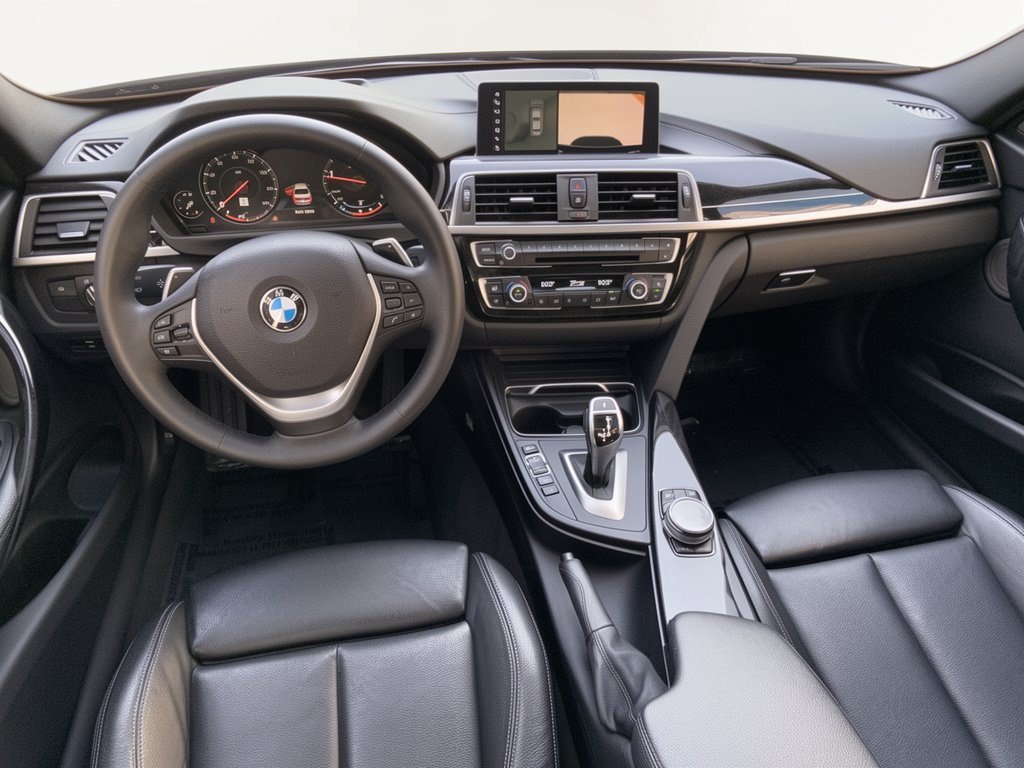 Used 2018 BMW 328d Sedan w/ Executive Package RWD image 17