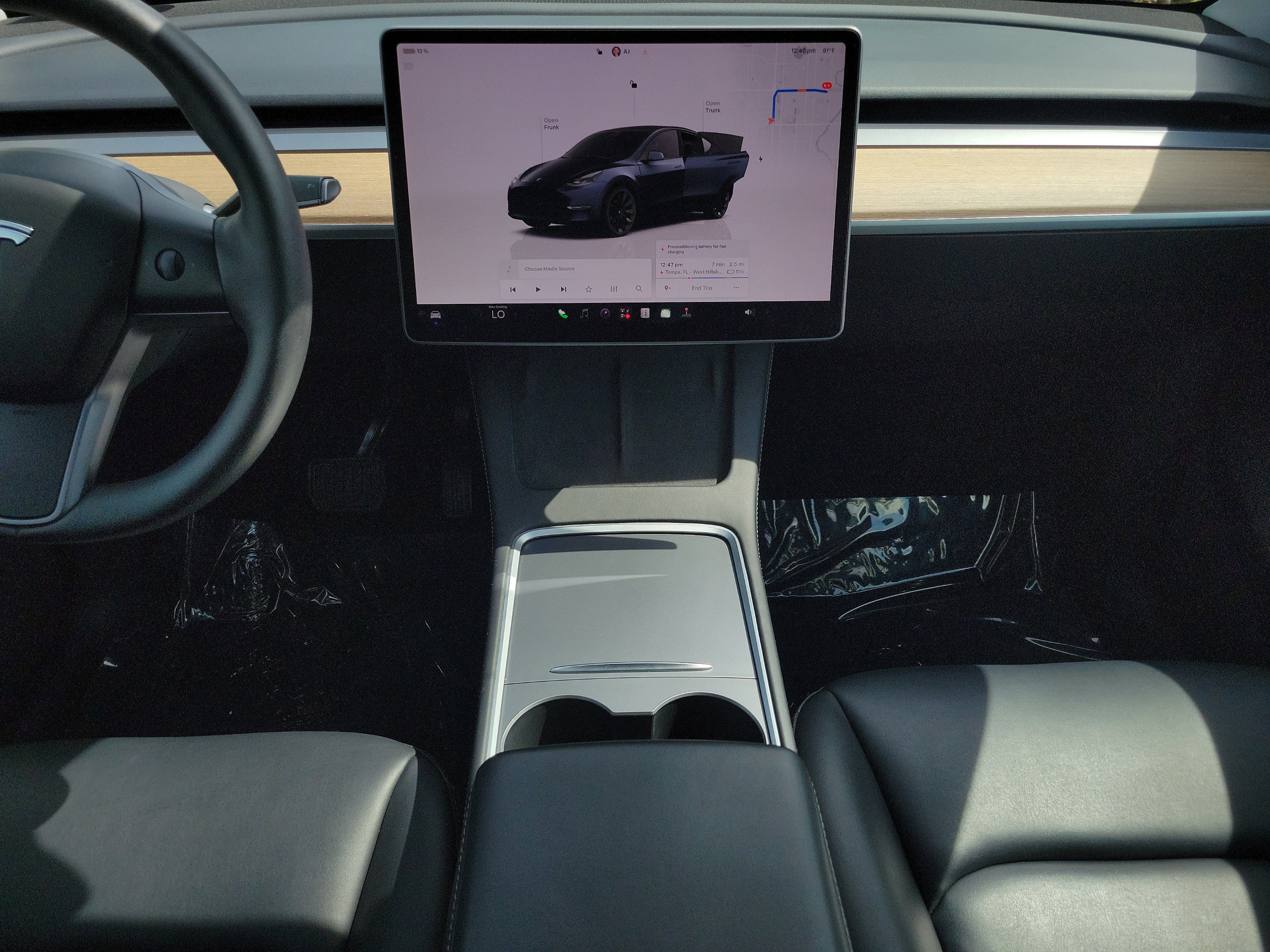 Used 2024 Tesla Model Y Long Range RWD image 18