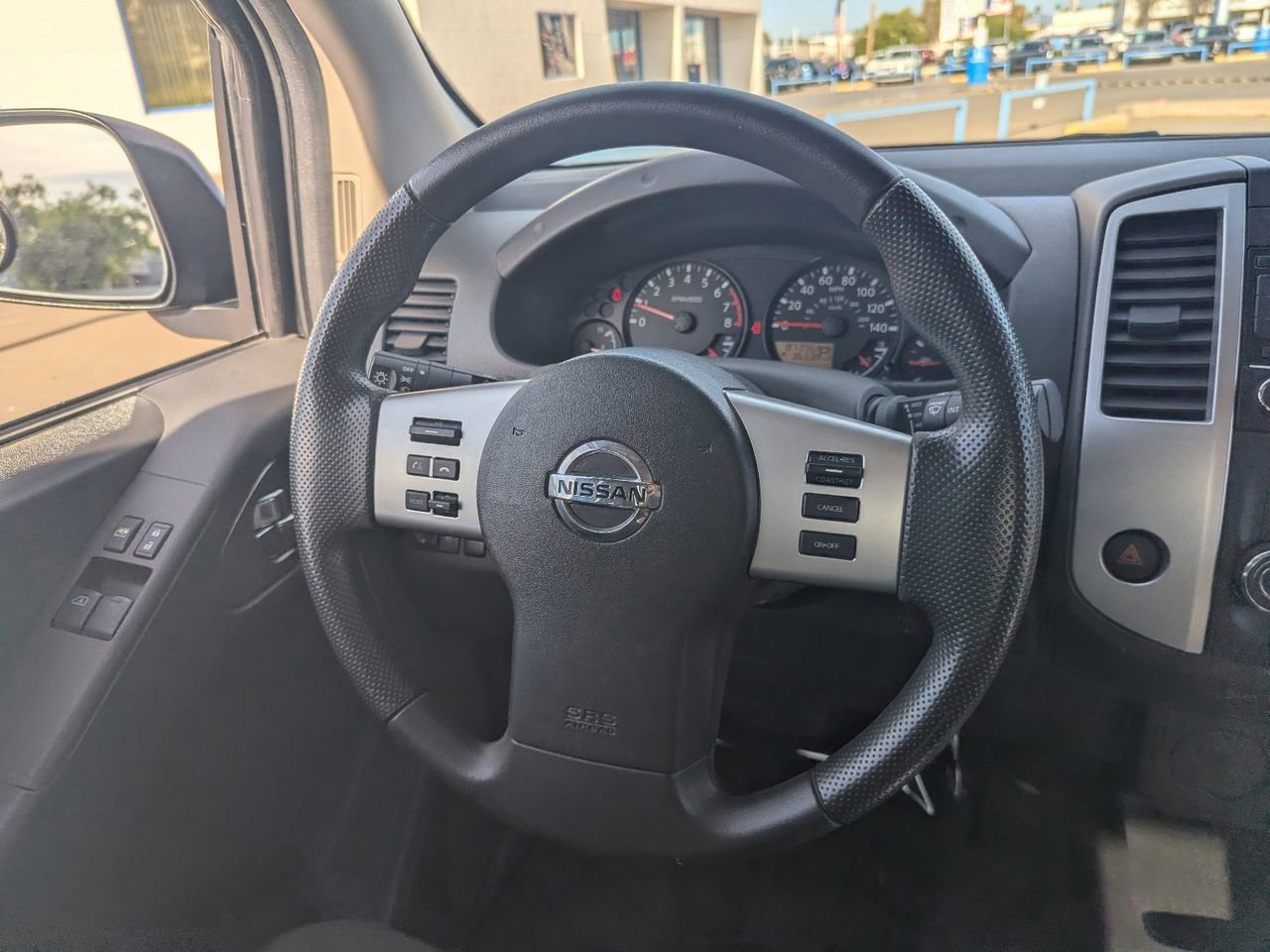 Used 2017 Nissan Frontier SV RWD image 15