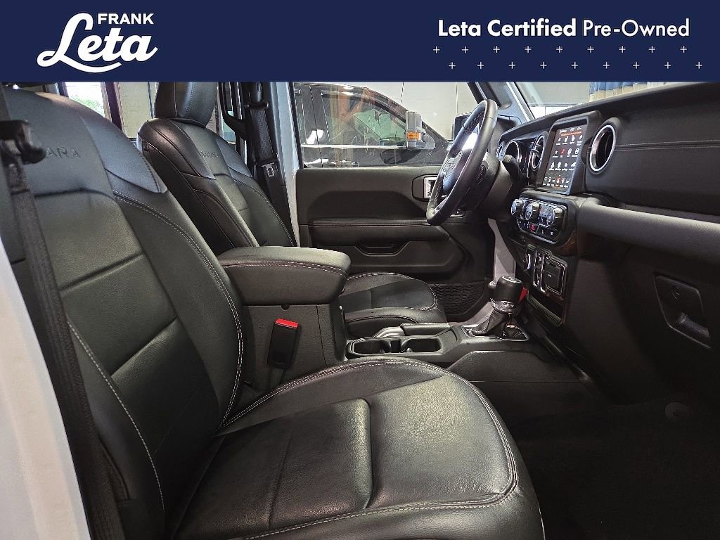 Used 2023 Jeep Wrangler Unlimited Sahara w/ Cold Weather Group AWD/4WD image 19