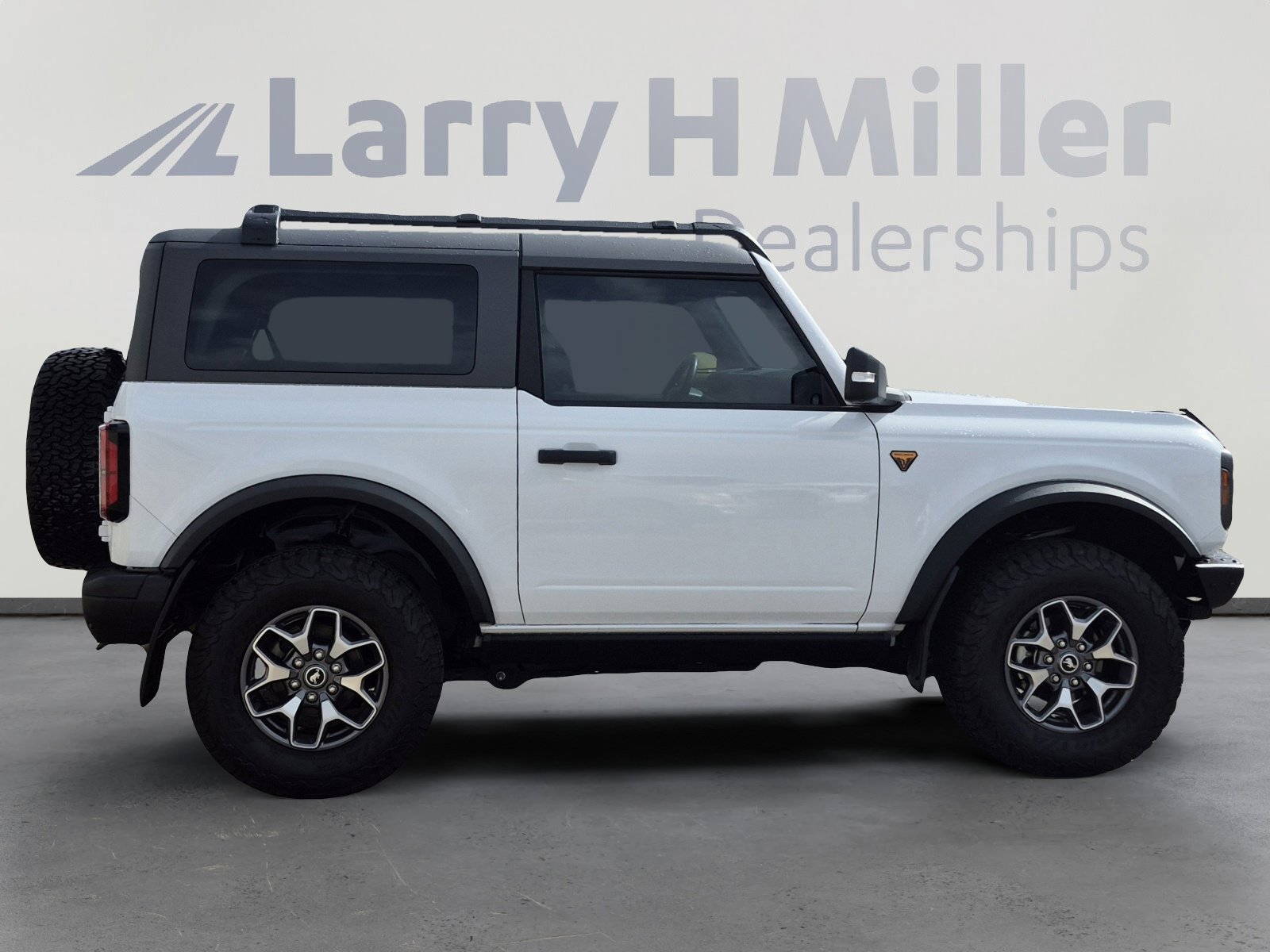 Used 2023 Ford Bronco Badlands AWD/4WD image 6