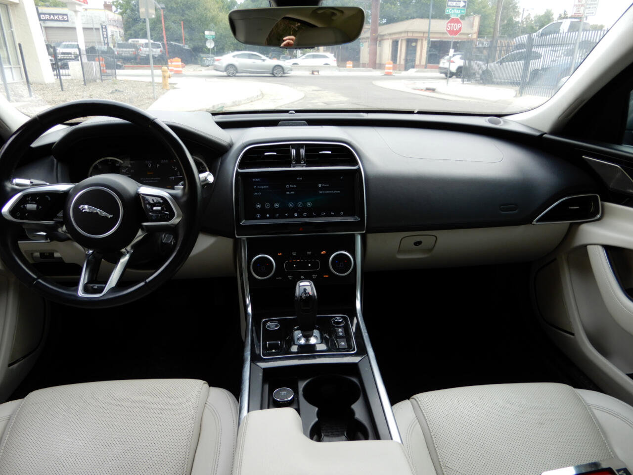 Used 2020 Jaguar XE S image 17