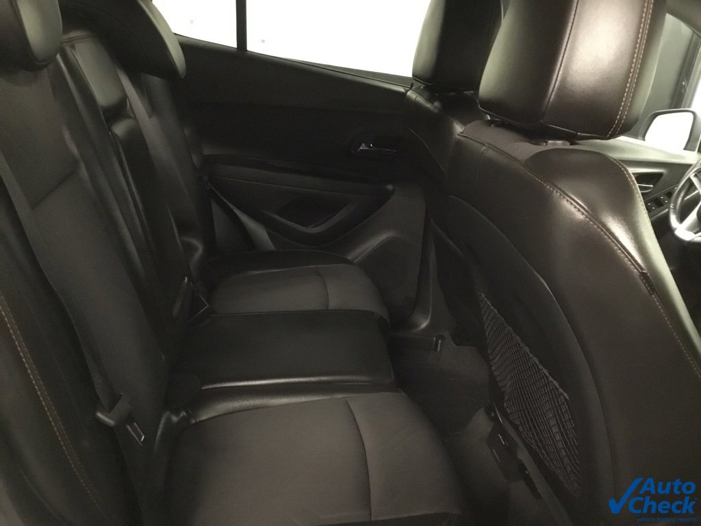 Used 2017 Chevrolet Trax LT w/ Driver Confidence Package image 32