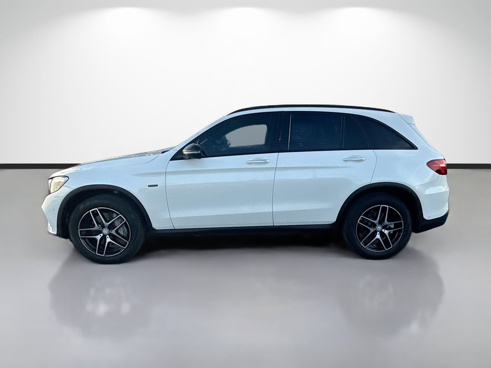 Used 2018 Mercedes-Benz GLC 350e 4MATIC image 6