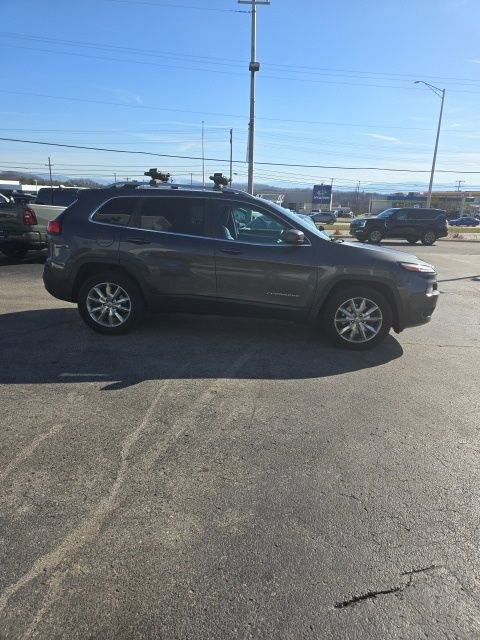 Used 2016 Jeep Cherokee Limited image 9