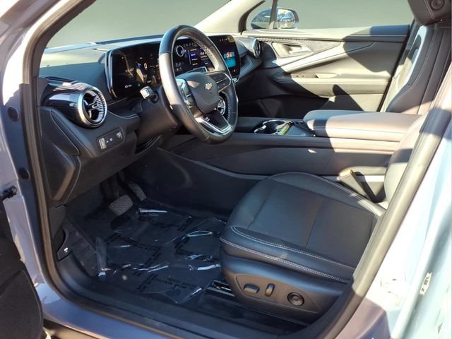 Used 2024 Chevrolet Blazer EV LT AWD/4WD image 11