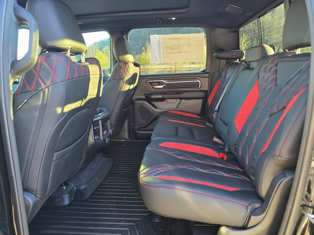 New 2026 RAM 1500 Big Horn AWD/4WD image 14