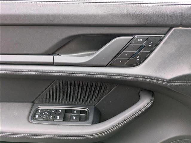 New 2025 Porsche Taycan 4S image 13