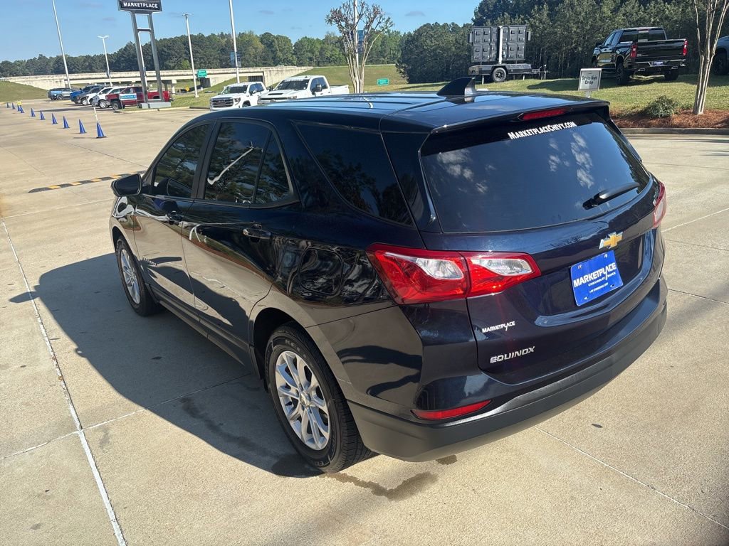 Used 2020 Chevrolet Equinox LS w/ LS Convenience Package image 16