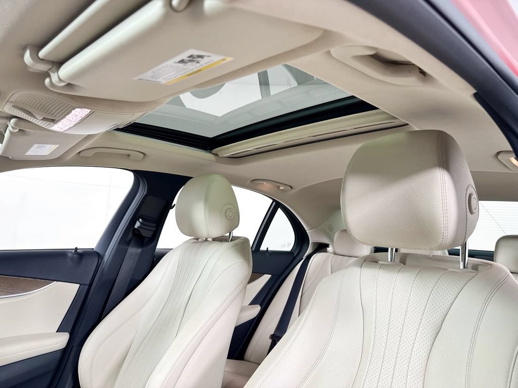 Used 2019 Mercedes-Benz E 300 image 28