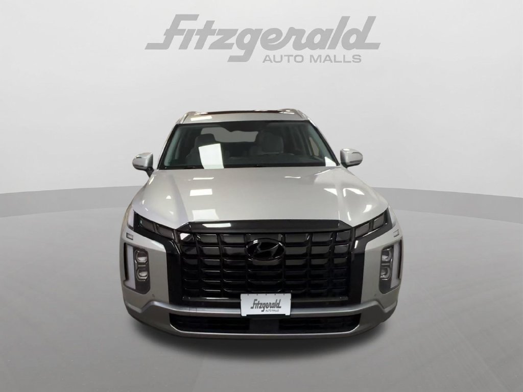 Used 2024 Hyundai Palisade SEL w/ Premium Package FWD image 3