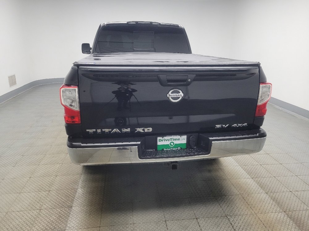 Used 2017 Nissan Titan SV image 6