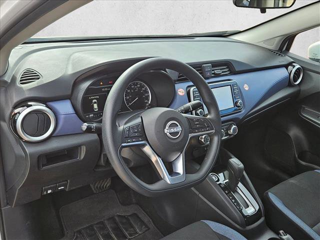 Used 2024 Nissan Versa SV FWD image 10