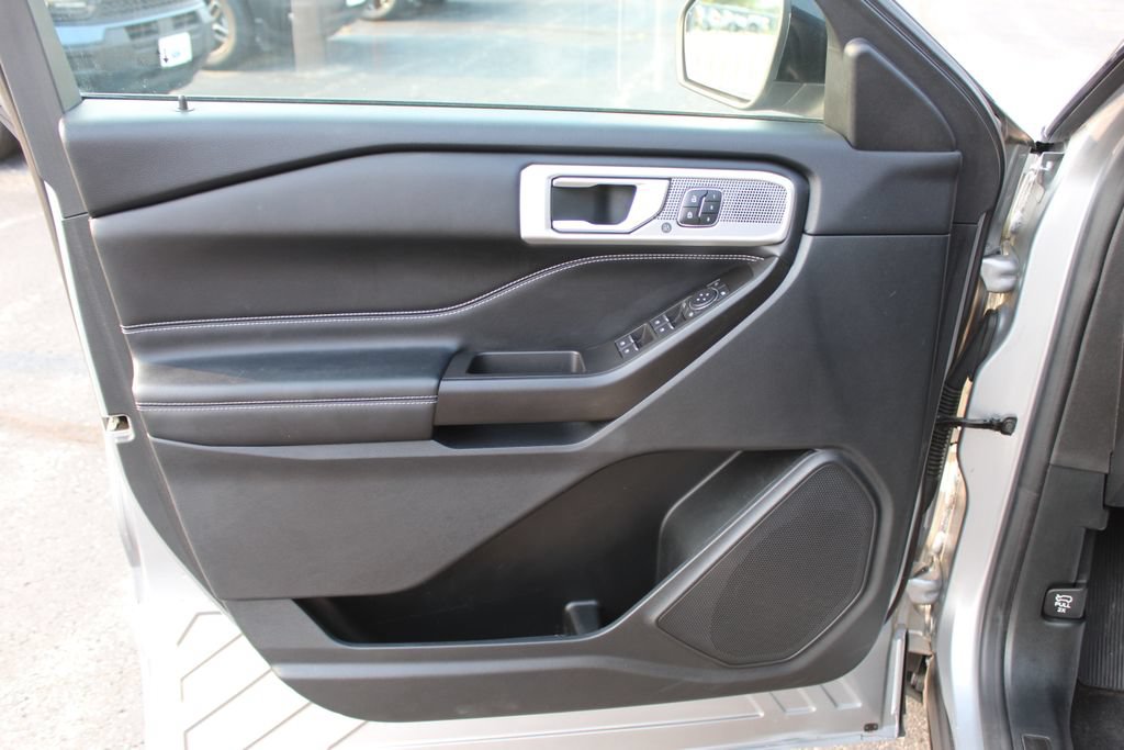 Used 2020 Ford Explorer ST w/ ST Street Pack AWD/4WD image 21