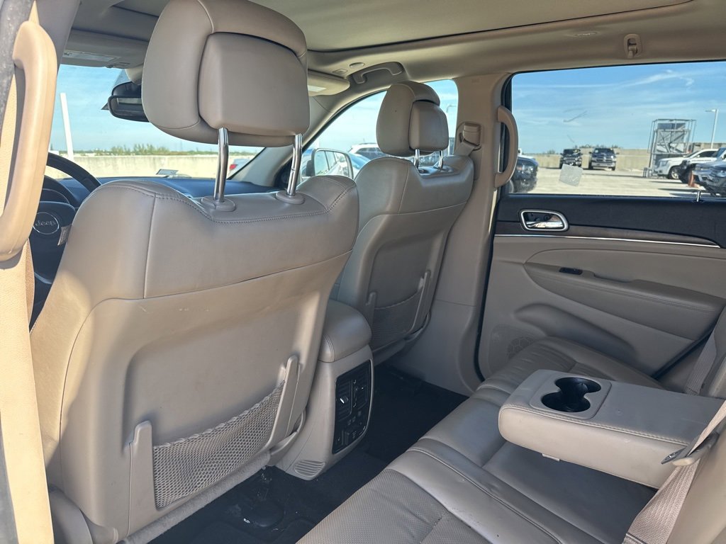 Used 2018 Jeep Grand Cherokee Limited w/ Luxury Group II image 19